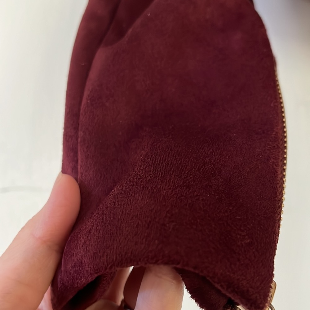 Wine red color cropped jacket - Picture 2 of 7